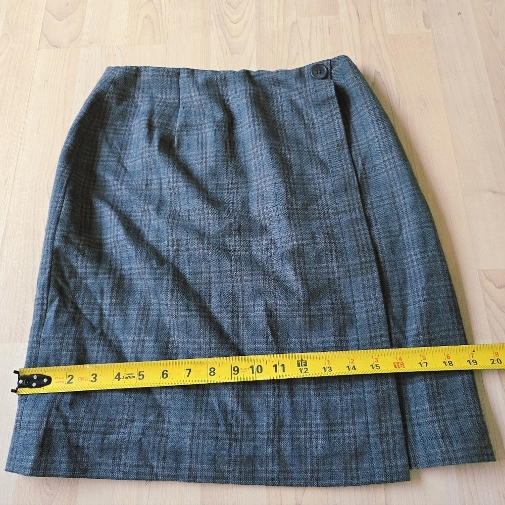 L.L.Bean Worsted Wool Skirt Size 6 - Picture 10 of 12